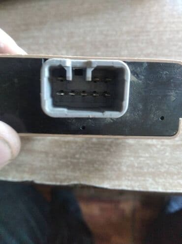 антенны на машину: Toyota Surf 185 ЭБУ антенны, Тойота Сюрф 185 электронный блок — 2