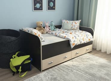 трёх ярусные кровати: Односпальная кровать, С матрасом, длина - 190 см — 1