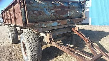 перья: Трактор с навесным оборудованием и прицепом - Колесный трактор с — 3