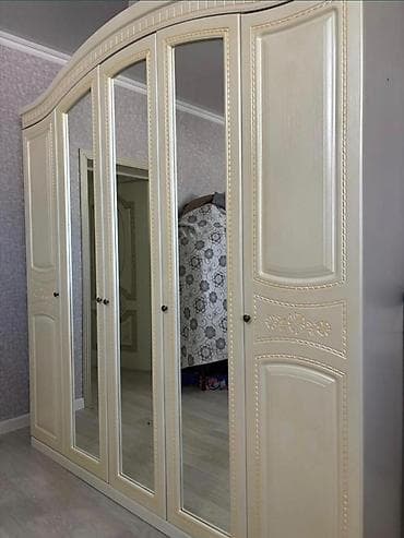 Спальный гарнитур в классическом стиле, цвет айвори. Матрас