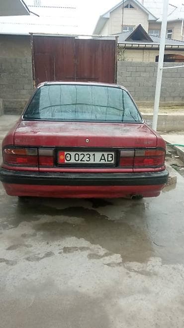 сухой дым для салона авто: Легковой автомобиль седан, красный цвет, номерные знаки KG (О 0231 — 3