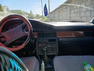 рул мерс 124: Audi 100: 1990 г., Кол менен иштөөчү, Седан — 3