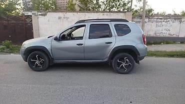 toyota auris: Renault Duster: 2013 г., 1.6 л, Ручные, Бензин, Кроссовер — 2