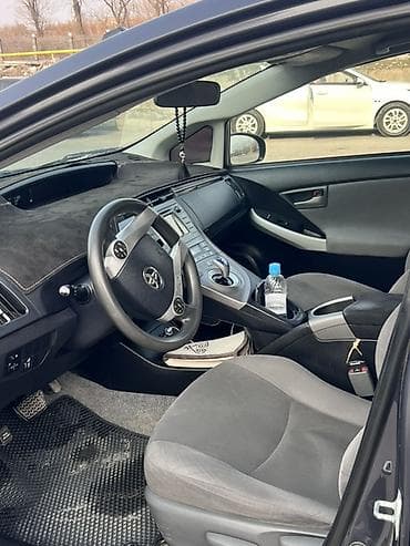 590: Toyota Prius: 2015 г., 1.8 л, Вариатор, Гибрид, Хэтчбэк — 7