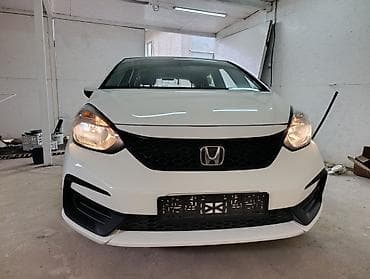 китайский мини машина: Honda Jazz: 2021 г., 1.5 л, Автомат, Бензин, Хэтчбэк — 1