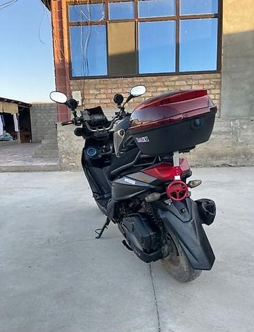 доп фары для скутера: Скутер с доработанной светотехникой и тюнингом Основные особенности — 3