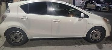 e star: Toyota Prius C: 2012 г., 1.5 л, Автомат, Гибрид, Хэтчбэк — 3