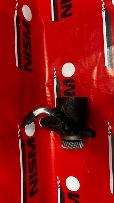 Автозапчасти: Гидроусилитель Toyota — 1