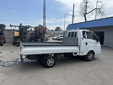 резиновый: Легкий грузовик, Hyundai, Стандарт, До 1 т, Б/у — 6