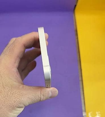 iphone icloud: IPhone 12, Б/у, 256 ГБ, Белый, 75 % — 2