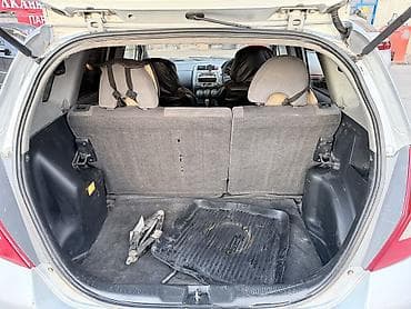 авто вит: Honda Fit: 2002 г., 1.3 л, Вариатор, Бензин, Хэтчбэк — 5