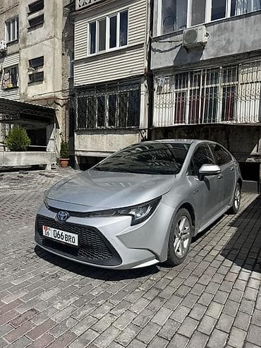 toyot: Toyota Levin: 2020 г., 1.8 л, Вариатор, Гибрид, Седан — 2
