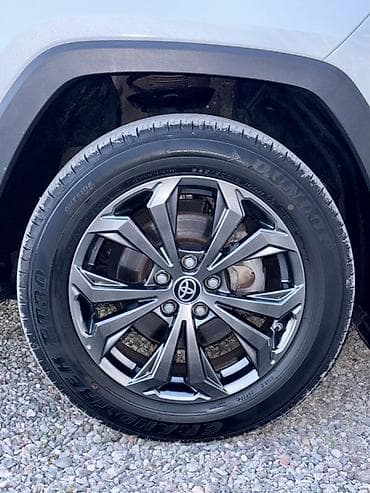 е 211: Toyota RAV4: 2023 г., 2.5 л, Вариатор, Гибрид, Кроссовер — 7