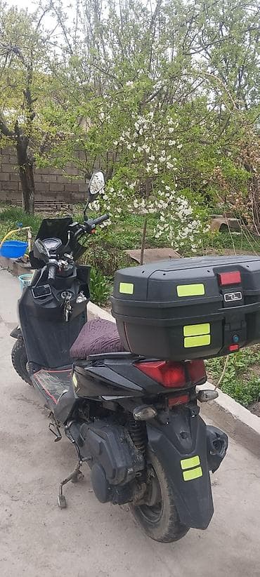 cvt: Скутер (бензиновый) с кофром и набором доработок - Кузов: черный — 1