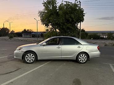 Toyota Camry: 2002 г., Бензин, Седан — 4