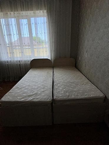 Үй жана бакча: Две односпальные кровати с матрасами - Формат: два отдельных — 1