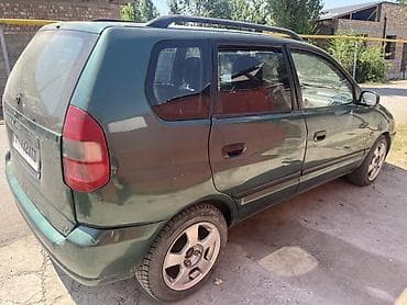 Унаа: Mitsubishi Space Star: 2000 г., 1.8 л, Кол менен иштөөчү, Универсал — 1