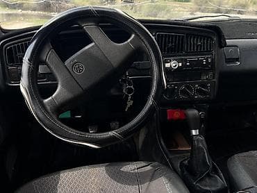 roewe ei6: Volkswagen Passat: 1993 г., 1.8 л, Механика, Бензин, Седан — 6