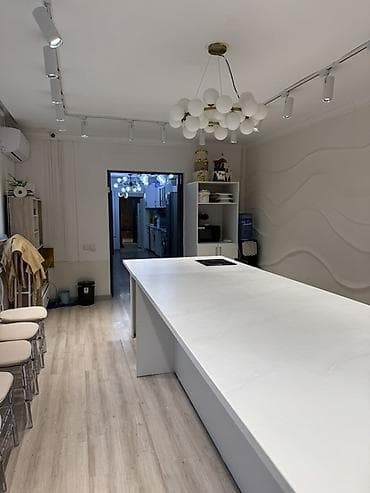 сдаю ашкана: Кабинет Для курсов В частном доме, 75 м², Долгосрочно, С оборудованием — 2