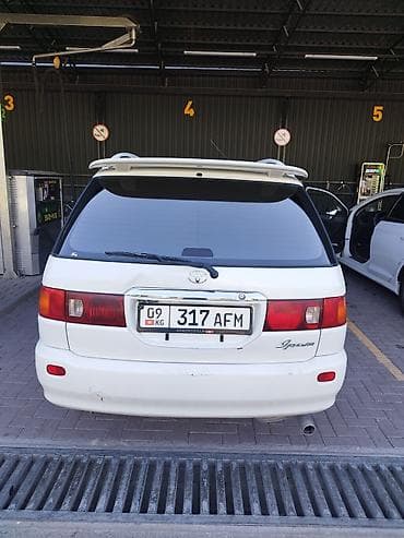 стёк: Toyota Ipsum: 2000 г., 2 л, Автомат, Бензин, Минивэн — 3
