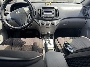 cl class: Hyundai Elantra: 2010 г., 1.6 л, Автомат, Бензин, Седан — 7