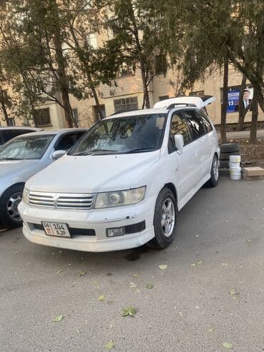 мини скутера: Mitsubishi Chariot: 1998 г., 2.4 л, Автомат, Бензин, Универсал — 5
