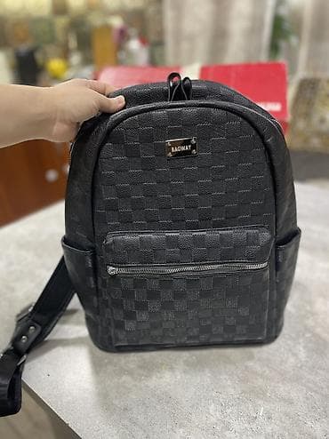 пояса дзюдо: Продаю сумки 2 новые по 700 сом Рюкзак 700 сом, новый 3 сумки за всё — 3