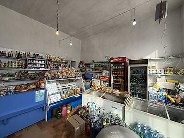 Коммерциялык мүлк: Дүкөндөрдү сатуу Өзүнчө турган дүкөн, 71 м², Эски ремонт, Эшиги өзүнчө, 1 кабат — 2