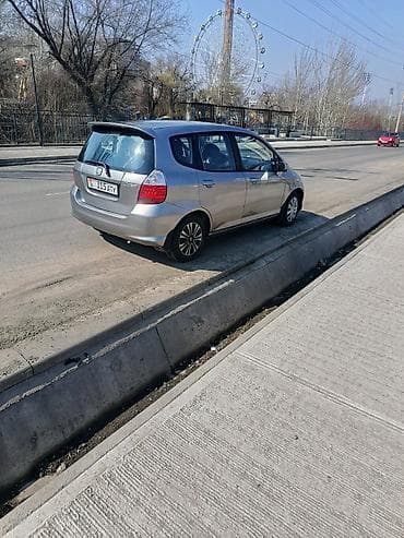 fit 2016: Honda Fit: 2008 г., 1.3 л, Вариатор, Бензин, Хэтчбэк — 10