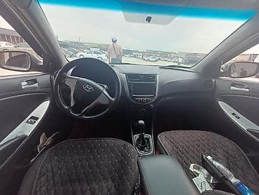 john dere: Hyundai Accent: 2014 г., 1.6 л, Механика, Бензин, Седан — 3