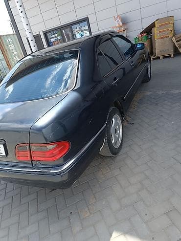 lexus es авто: Mercedes-Benz E-Class: 1998 г., 2 л, Механика, Бензин, Седан — 4