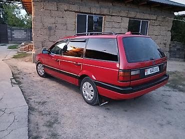 01: Volkswagen Passat Variant: 1990 г., 1.8 л, Механика, Бензин, Универсал — 4