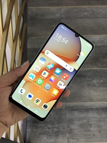 Redmi, Redmi 13C, Б/у, 256 ГБ, цвет - Зеленый, 1 SIM, 2 SIM