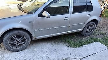 Volkswagen Golf: 2002 г., 1.6 л, Механика, Бензин, Хэтчбэк