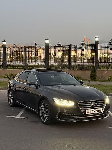 Hyundai Grandeur: 2018 г., 2.4 л, Автомат, Бензин, Седан — 2