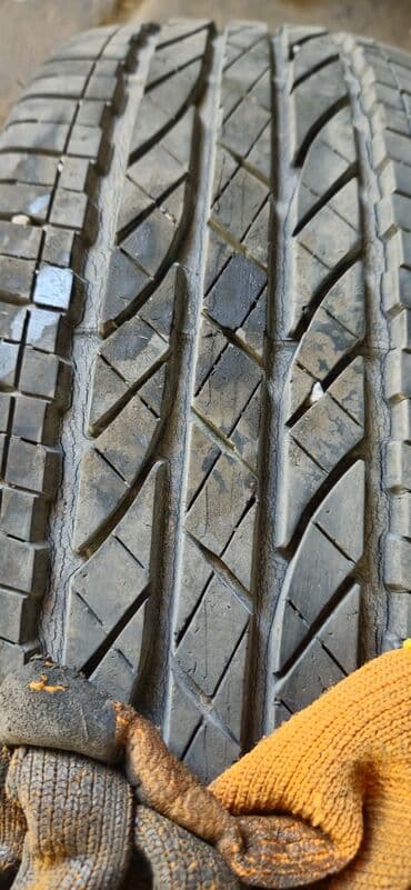 daf 75: Шины 225 / 65 / R 17, Всесезонная, Б/у, Комплект, Bridgestone — 7