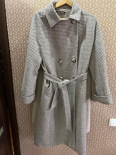 Рубашки: Продаю демисезонное пальто (Турция) почти новая, одевали пару раз цена — 2