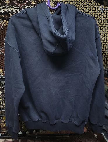 Свитерлер: Продаю б/у толстовки, размер на первом фото 2XL на втором фото — 2