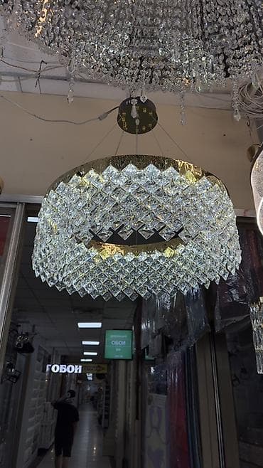 шикарная большая люстра: Подвесная люстра с хрустальными подвесками - Тип: потолочная — 1