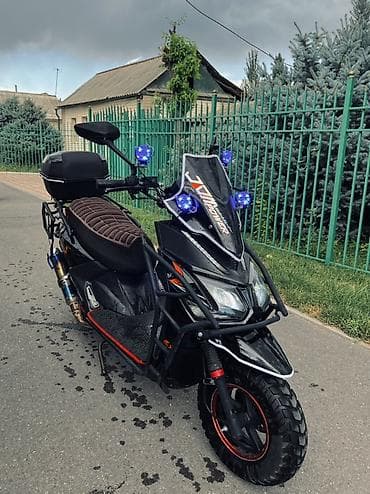 Продаю черно глянцевую самурай😍 2025 года❤️‼️ Скутер в идеальном