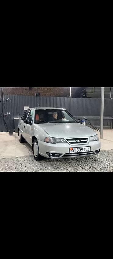 Daewoo Nexia: 2008 г., 1.6 л, Механика, Бензин, Седан
