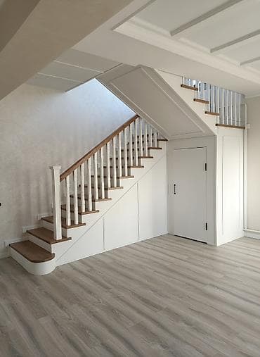 Деревянная лестница Для дома, Форма лестницы: Много-маршевая, Стиль: Классический