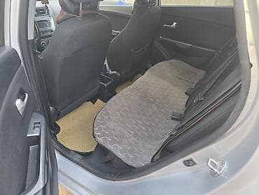 passat passat: Kia Rio: 2013 г., 1.6 л, Механика, Бензин, Седан — 5