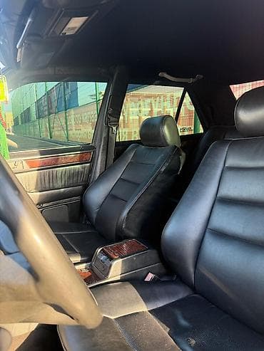 Транспорт: Mercedes-Benz W124: 1994 г., 3.2 л, Автомат, Газ, Седан — 10