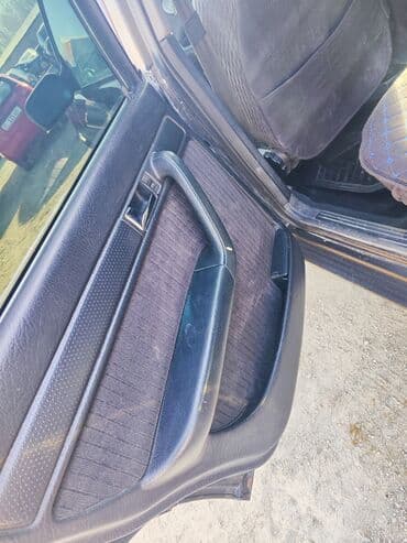 меняю дом на авто: Audi 100: 1992 г., 2.3 л, Механика, Бензиновая, Седан — 11