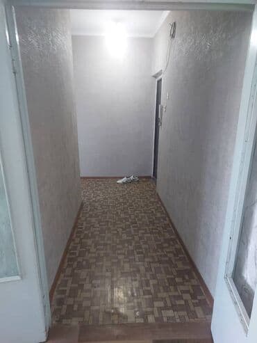 7 микра район: 1 комната, 34 м², 105 серия, 7 этаж, Старый ремонт — 4