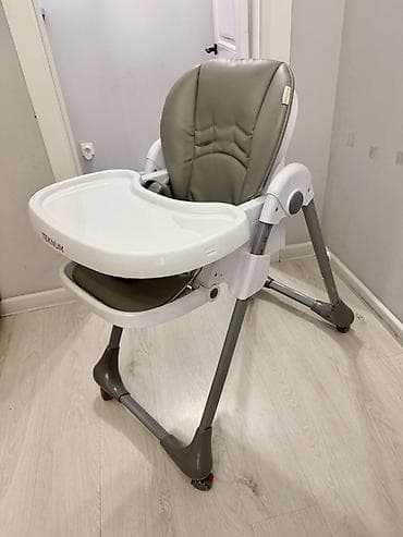 стульчик для кормления teknum: Стульчик для кормления, Б/у, Другой бренд, Пластик, Другой вид, цвет - Серый, Самовывоз — 1