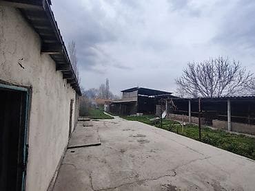саламат курулуш: Продается частный дом с площадью 17 соток,большим благоустроенным — 4