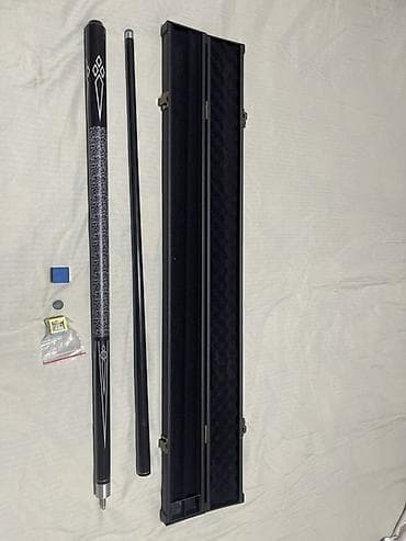 бильярдные кийи: Бильярдный кий в комплекте с жестким кейсом. Состав набора: - — 2