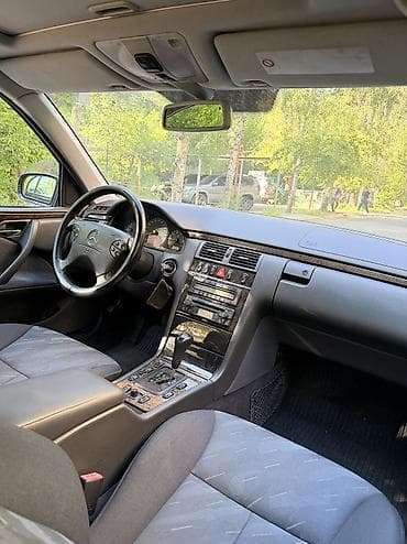 сибирия: Mercedes-Benz E-Class: 1999 г., Автомат, Бензин — 10